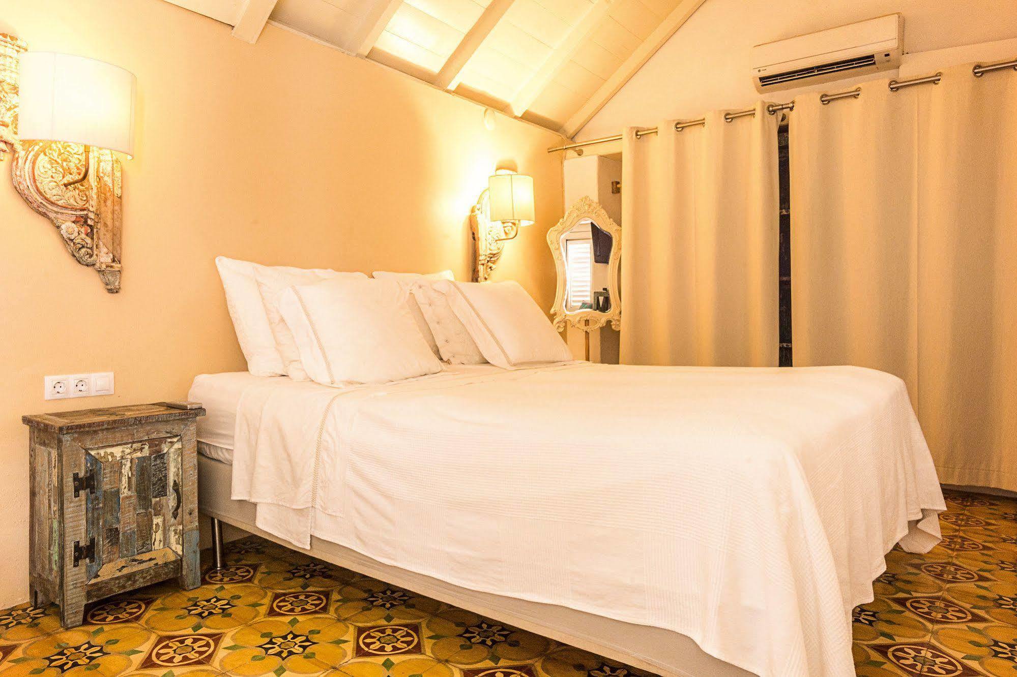 Villa Tokara Boutique Hotel Виллемстад Экстерьер фото